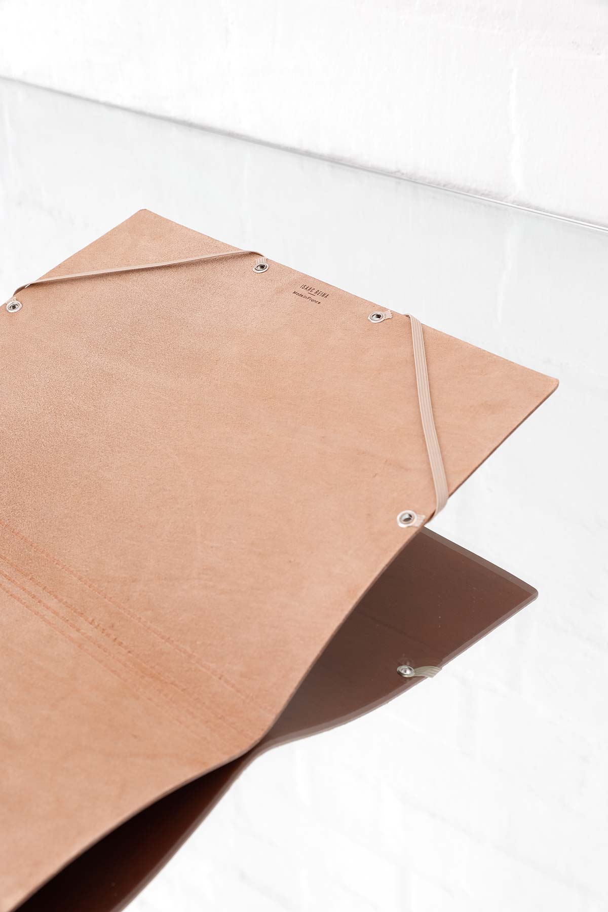 A4 Elastic Folder Chestnut