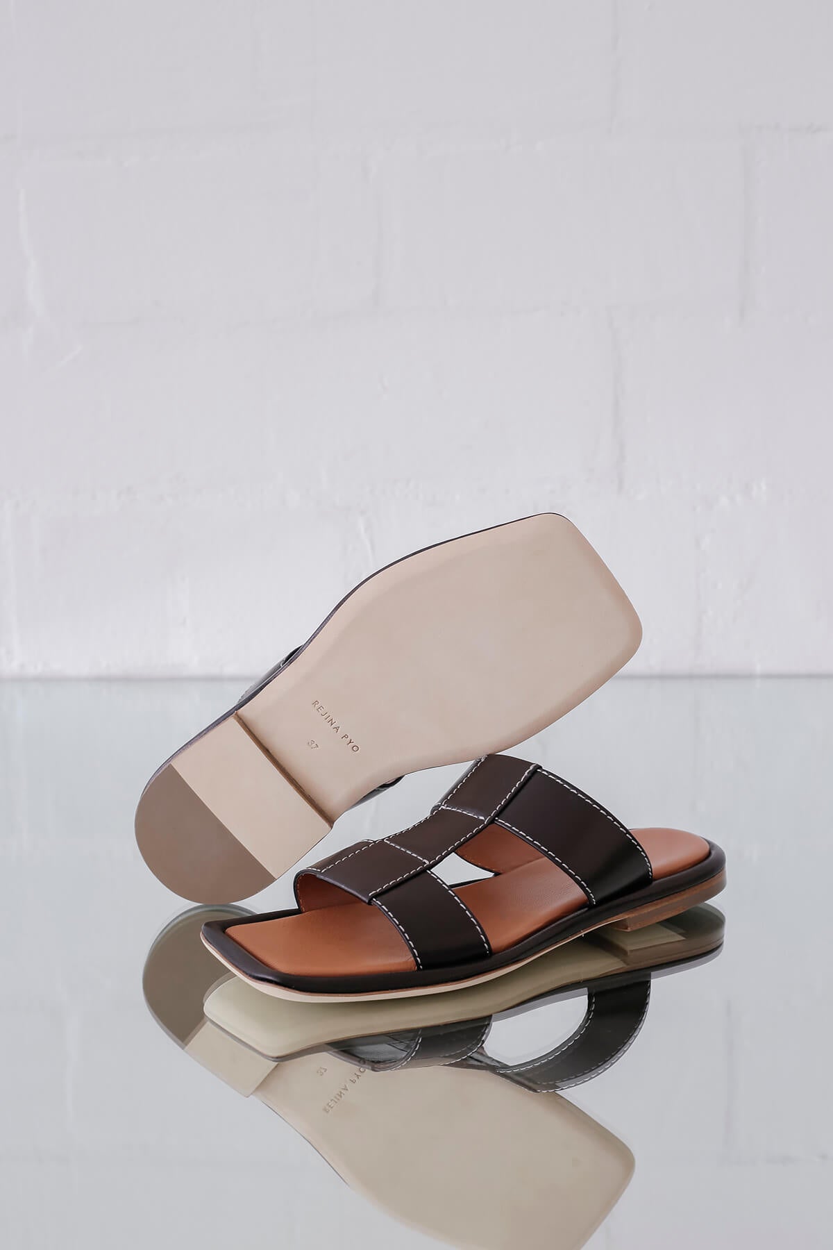 Rowan Black Leather Sandals 7mm