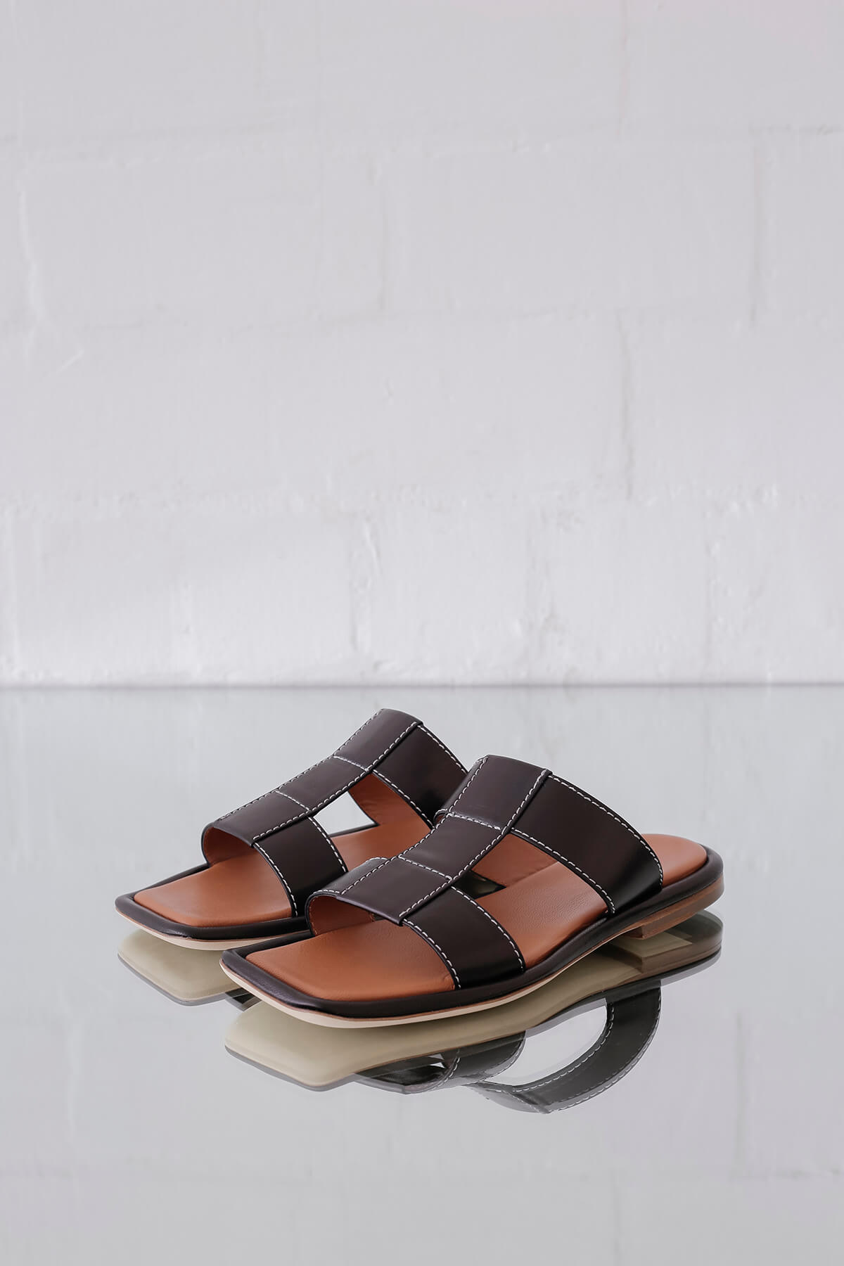 Rowan Black Leather Sandals 7mm