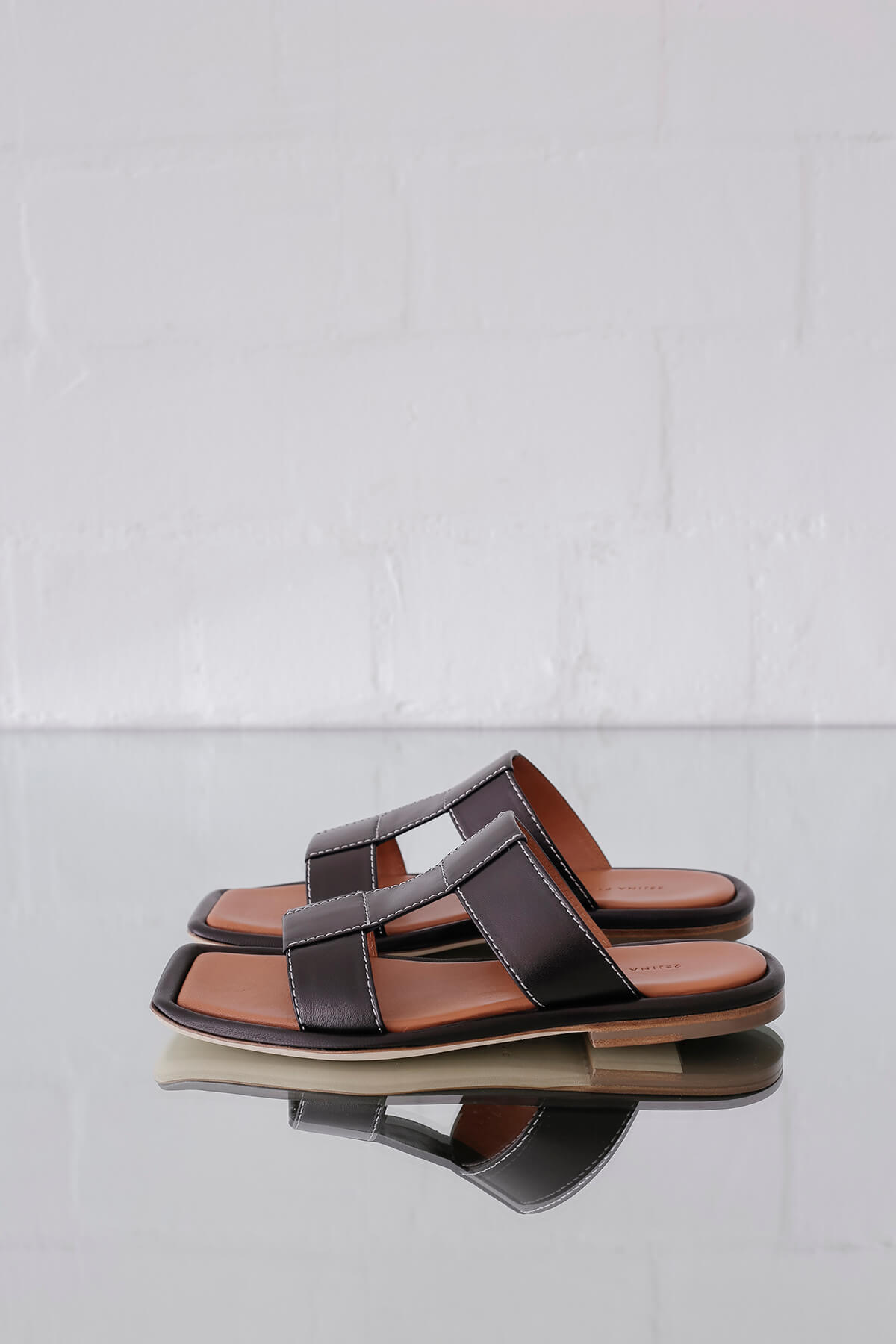 Rowan Black Leather Sandals 7mm