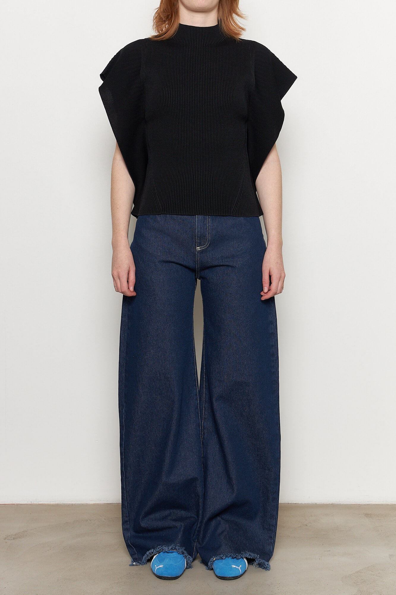 Portrait Crease Top Black