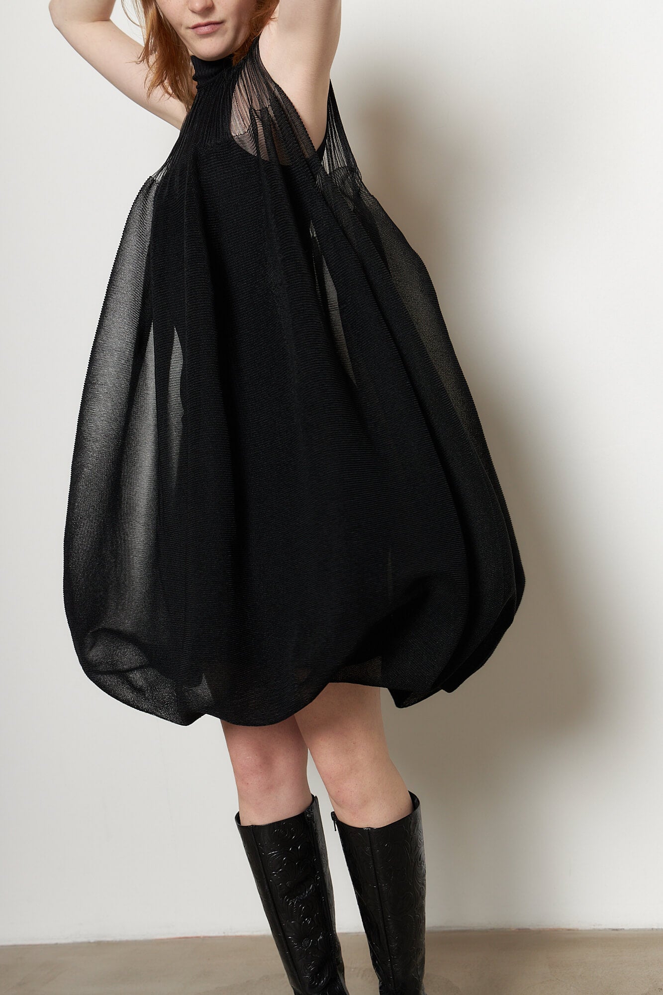 Portrait Sleeveless Dress Black