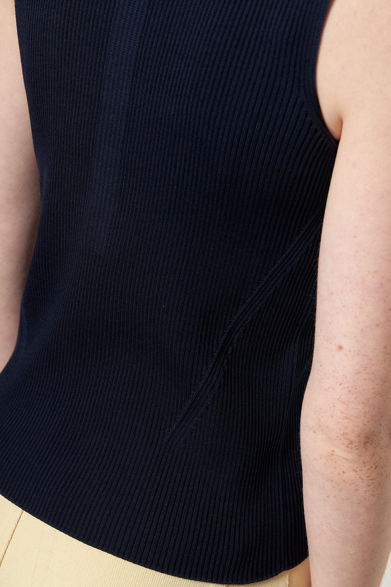 Portrait Sleeveless Top Navy