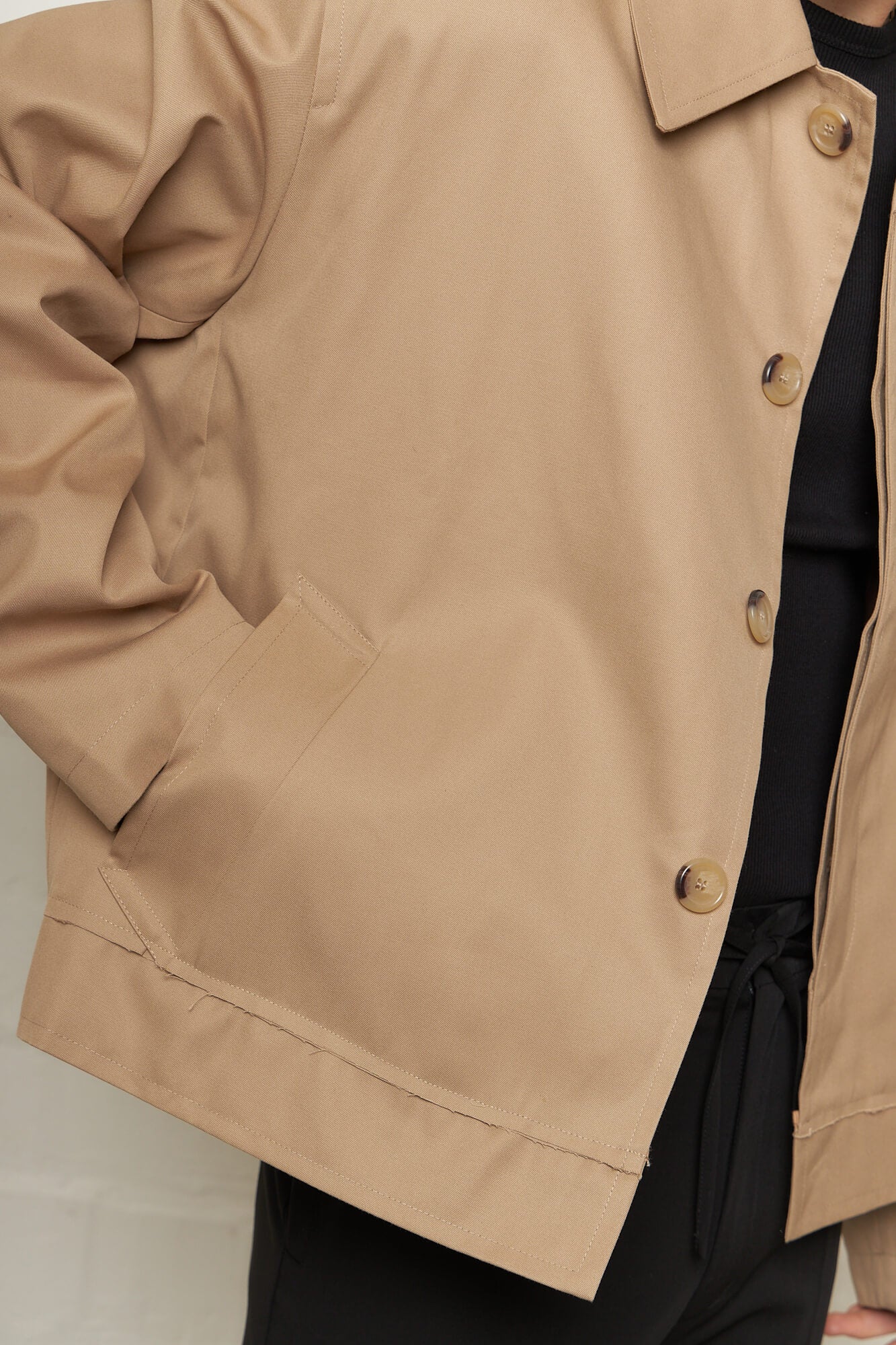 Roger Cropped Mac Coat Desert Beige