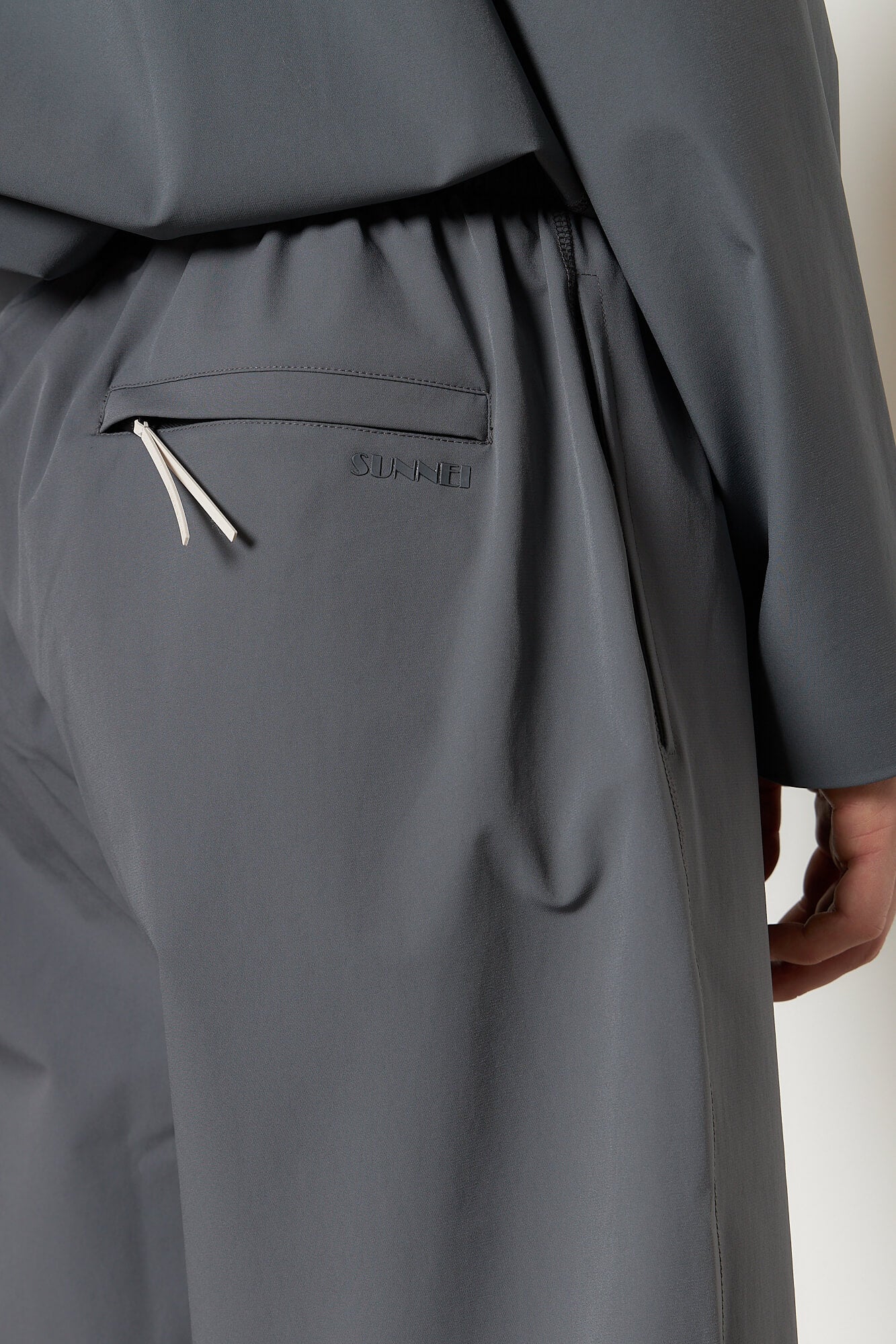 Elastic Tech Pants Grey