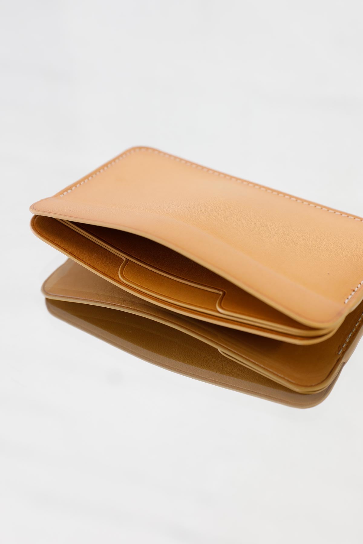 Natural Classify Card Holder