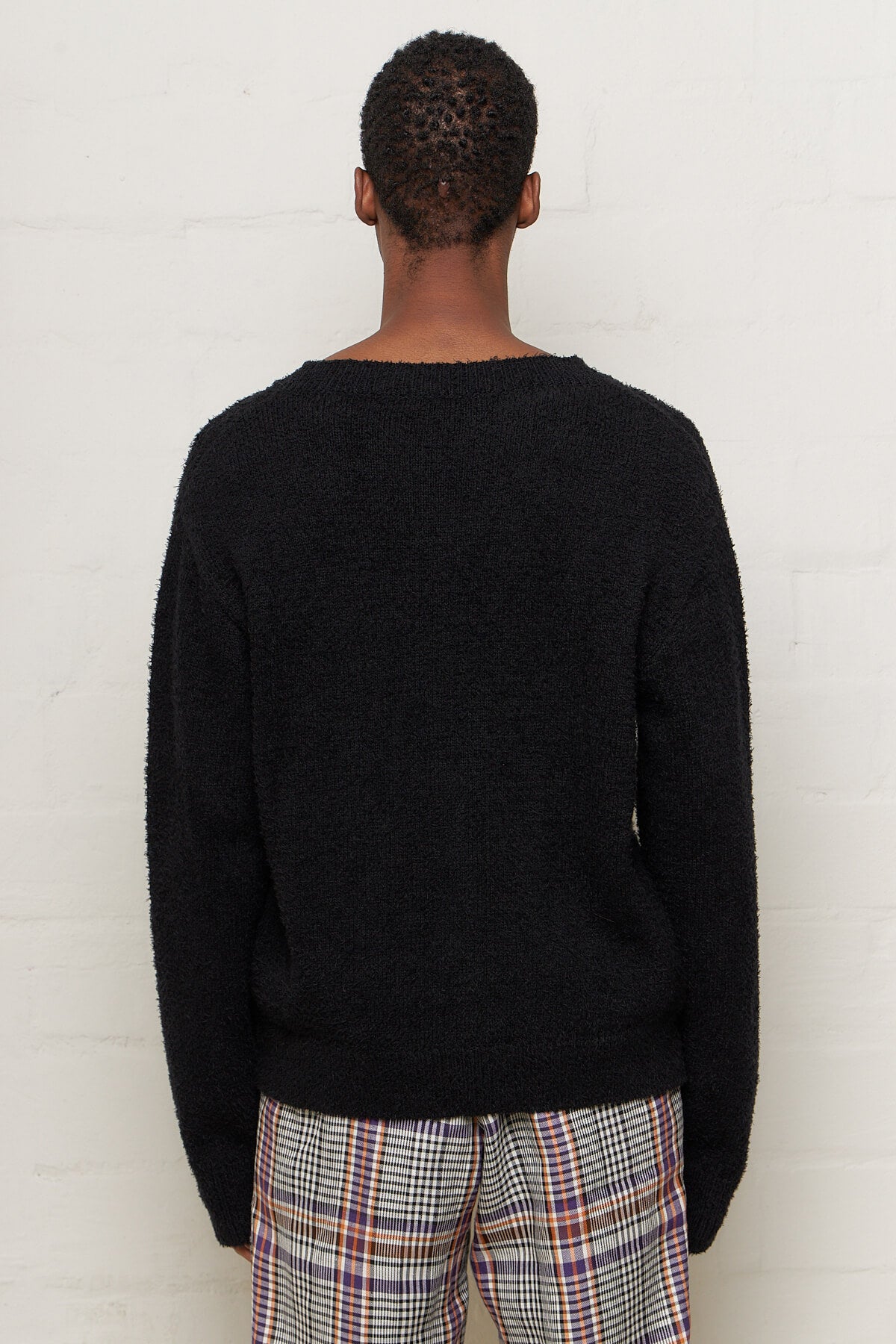 V-Neck Pullover Furry Black