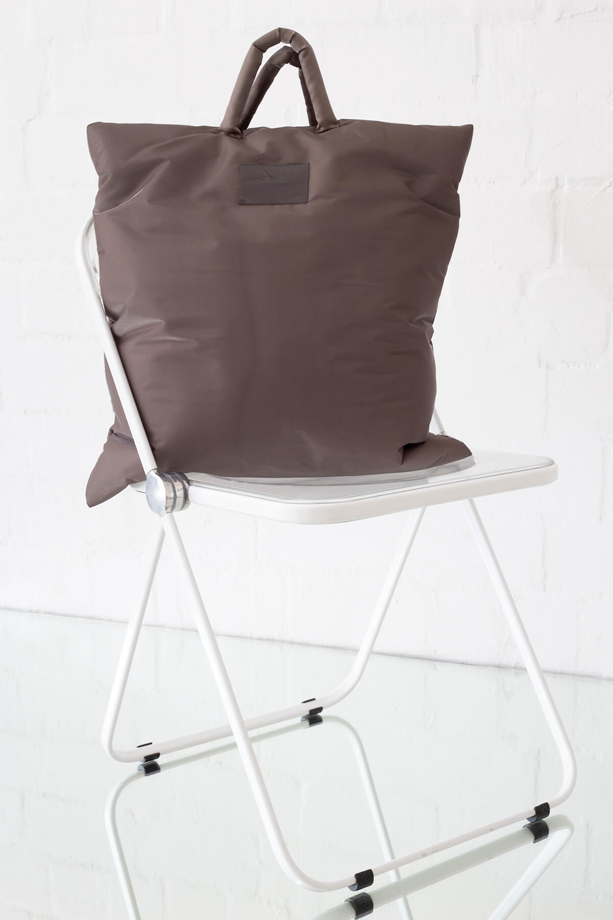 Big Pillow Tote Army Green Shimmer Tech