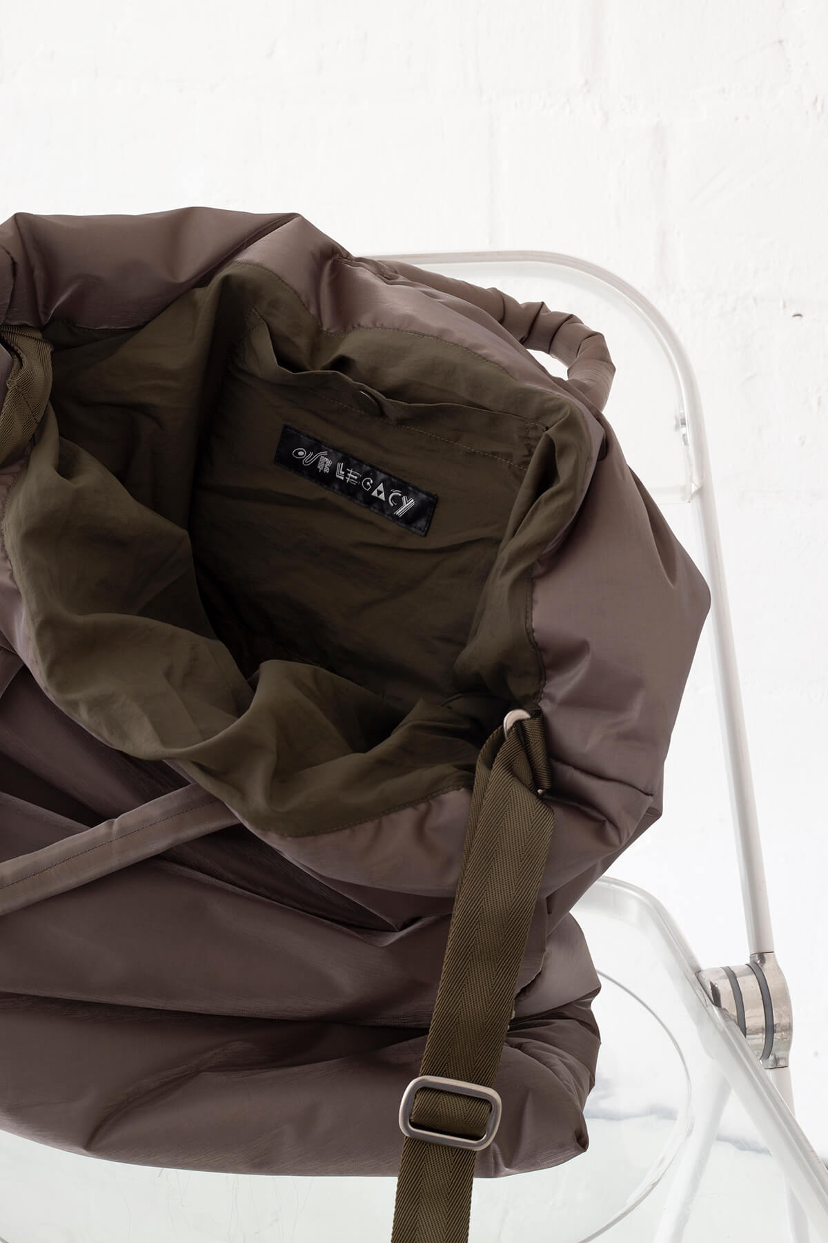 Big Pillow Tote Army Green Shimmer Tech