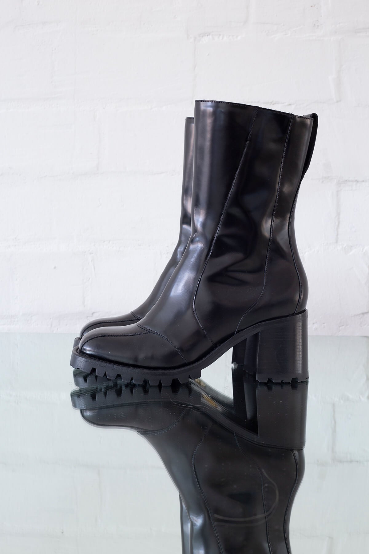 Mid Shaft Boot Black Leather