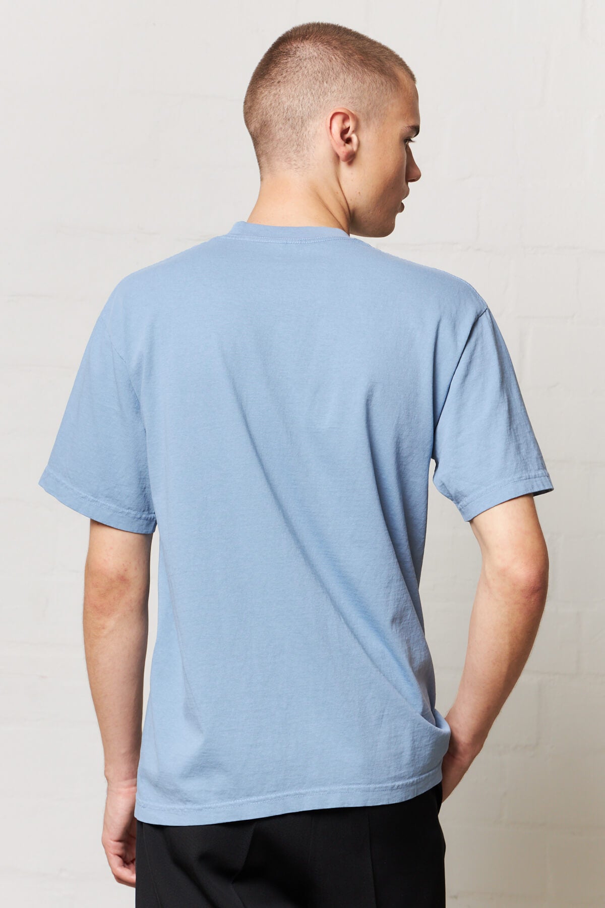Smoking Crab Embroidered T-Shirt Ocean Blue